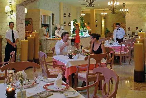 Grand Palladium Colonial Res. Otel Akumal 5*,  Meksika
