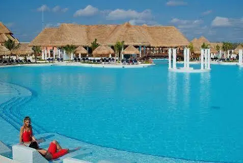 艾库玛尔 Grand Palladium Colonial Res.酒店 墨西哥